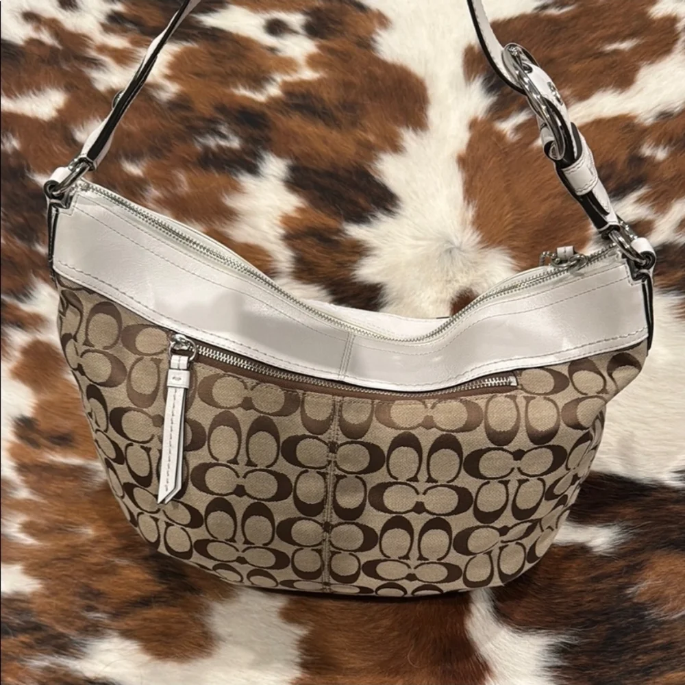 Coach Brown and White signature Monogram hobo Shoulder Bag - Picture 4 of 8